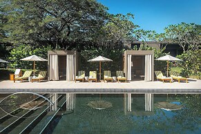 El Mangroove Papagayo, Autograph Collection