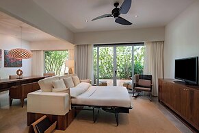 El Mangroove Papagayo, Autograph Collection