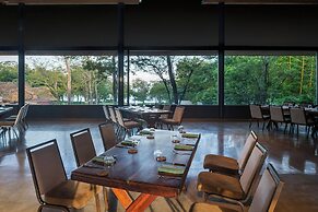 El Mangroove Papagayo, Autograph Collection