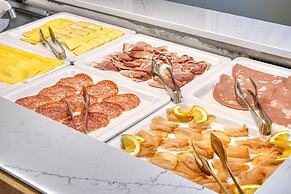 Sky Pool Hotel Sole Garda