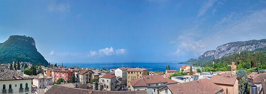 Sky Pool Hotel Sole Garda