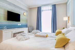 Sky Pool Hotel Sole Garda