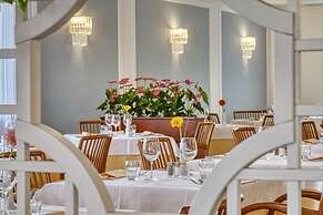 Sky Pool Hotel Sole Garda