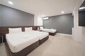 Grand Alpine Hotel