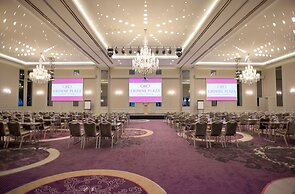 Crowne Plaza Istanbul - Oryapark by IHG