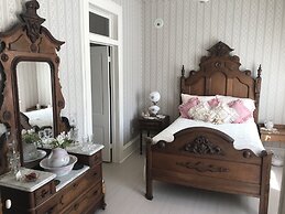 Corner George Inn Bed & Breakfast