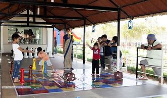 Lagoon Bay at Leonia