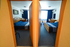 Amaks Yubileinaya Hotel