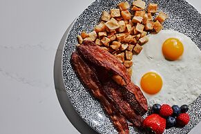 Courtyard by Marriott Montreal Downtown