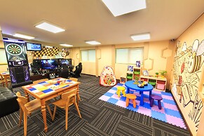 Bee House by Cosmos Creation-Taipei Main Station