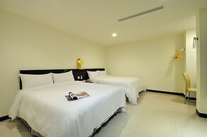 Bravo Hotel