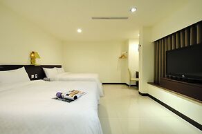 Bravo Hotel