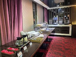 CHECK inn SELECT Hualien LinSen