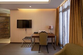 CHECK inn SELECT Hualien LinSen