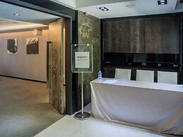 CHECK inn SELECT Hualien LinSen