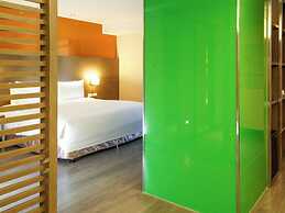 CHECK inn SELECT Hualien LinSen