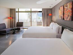 CHECK inn SELECT Hualien LinSen