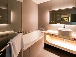 CHECK inn SELECT Hualien LinSen