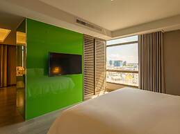 CHECK inn SELECT Hualien LinSen