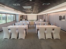 CHECK inn SELECT Hualien LinSen