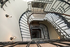 Astoria Hotel