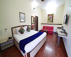 Hotel Karnavati