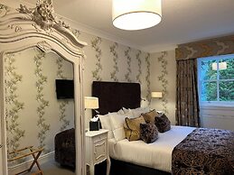 Storrs Hall Hotel