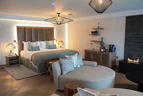 Storrs Hall Hotel