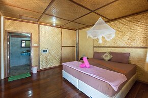 Bottle Beach 1 Resort