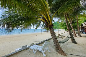 Bottle Beach 1 Resort