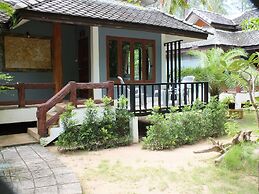 Bottle Beach 1 Resort