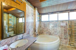 Bottle Beach 1 Resort