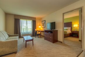 Cobblestone Inn & Suites - Holyoke