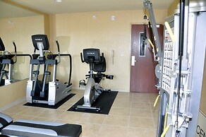 Cobblestone Inn & Suites - Holyoke