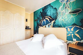 Le Suffren Hotel