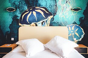 Le Suffren Hotel