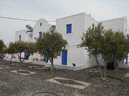 Perissa Hotel