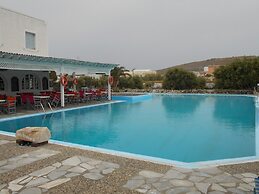 Perissa Hotel