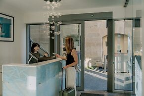 Salamanca Wharf Hotel