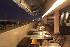 Hotel Ivory Tower