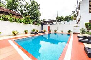 Joys Palace