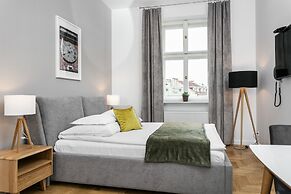 Venetian House Market Square Aparthotel