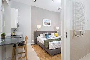 Venetian House Market Square Aparthotel