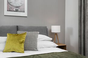 Venetian House Market Square Aparthotel