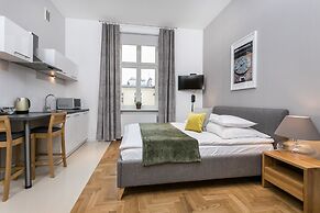 Venetian House Market Square Aparthotel