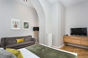 Venetian House Market Square Aparthotel