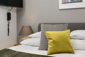 Venetian House Market Square Aparthotel