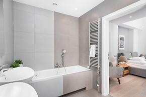 Venetian House Market Square Aparthotel