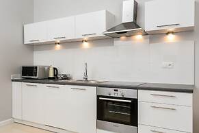 Venetian House Market Square Aparthotel