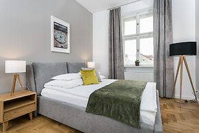 Venetian House Market Square Aparthotel